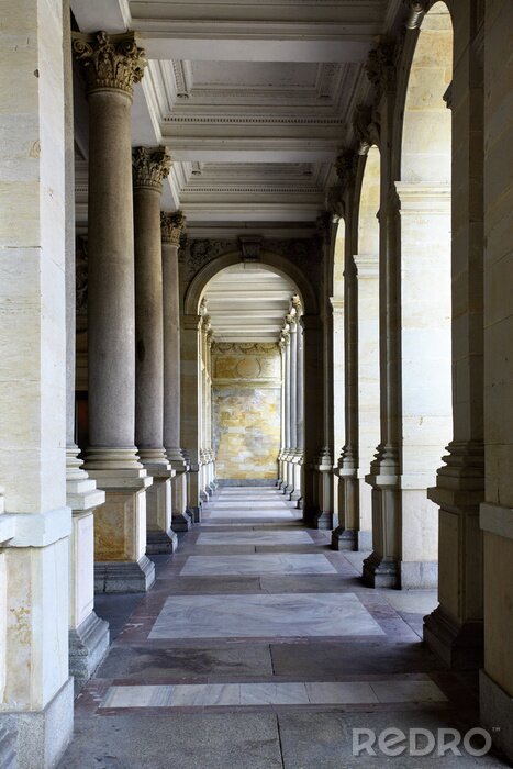 Fototapete Säulen in schönem Palast
