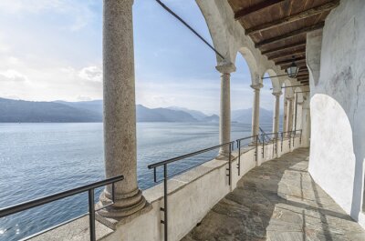 Fototapete Säulen Meer in Italien
