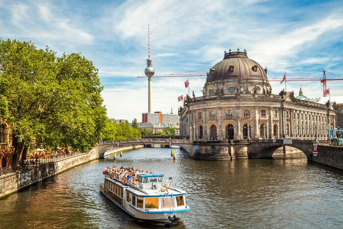 Fototapete Schiff bei der Museumsinsel