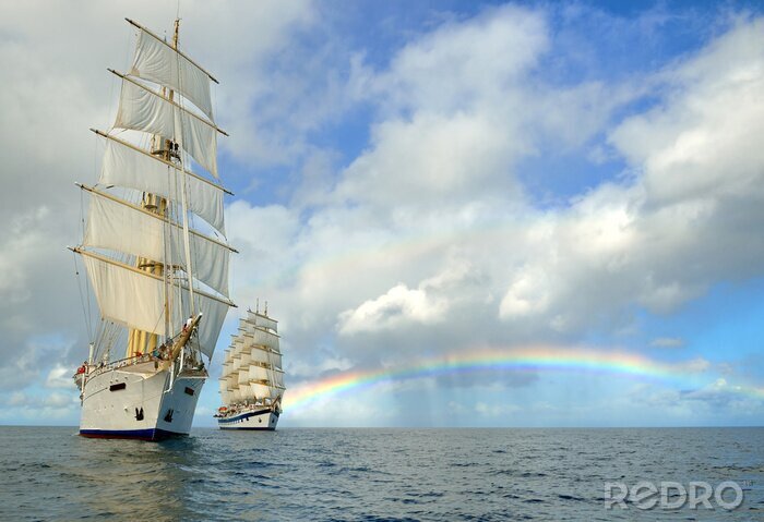 Fototapete Schiffe auf See und Regenbogen