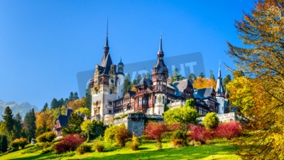 Fototapete Schloss in Rumänien im Herbst