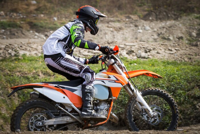 Fototapete Schneller Motocross-Rennsport