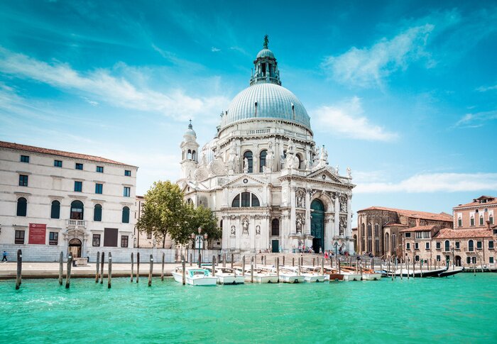 Fototapete Schöne basilika an einem sonnigen tag