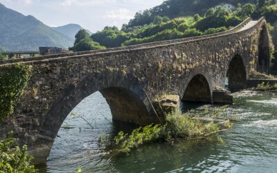 Fototapete Schöne Brücke in der italienischen Toskana