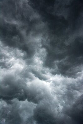 Fototapete Schwarz-weiße Gewitterwolken