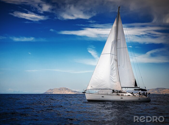 Fototapete Segelboot auf blauem Hintergrund