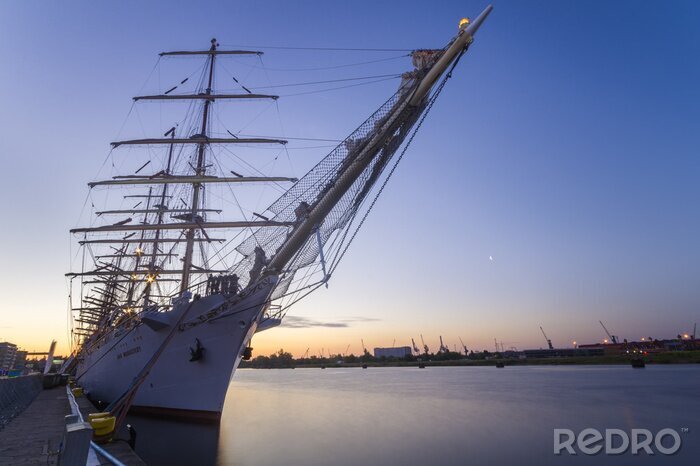 Fototapete Segelboot in Sonnenuntergang schönes Schiff