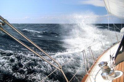 Fototapete Segelboot und hohe Wellen