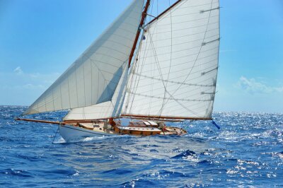 Fototapete Segelboot und malerischer Ozean