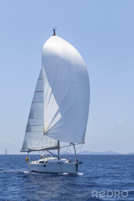 Fototapete Segelboot weiße Segel im Wind