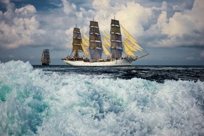 Fototapete Segelschiff und aufgewühlte Wellen