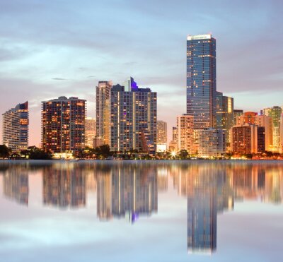 Fototapete Skyline von Miami am Abend