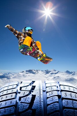 Fototapete Snowboarder im Gebirge