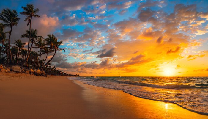 Fototapete Sonnenaufgang über tropischem Strand