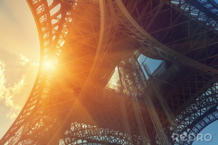 Fototapete Sonnenstrahlen und Eiffelturm