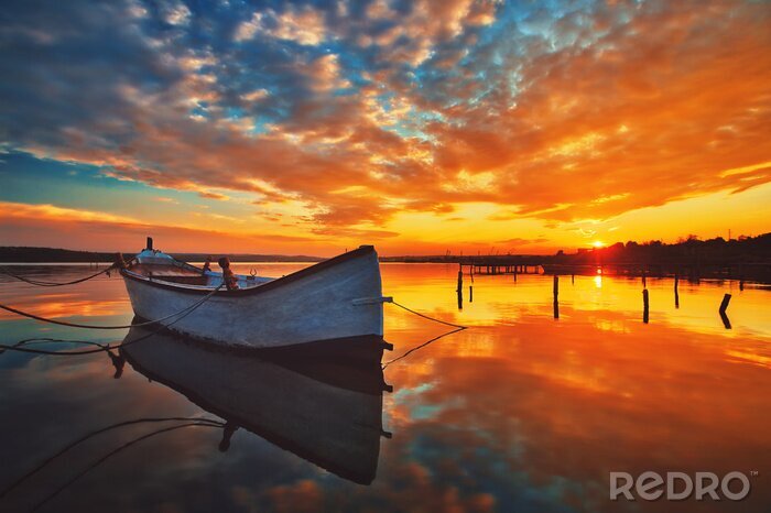 Fototapete Sonnenuntergang mit Boot