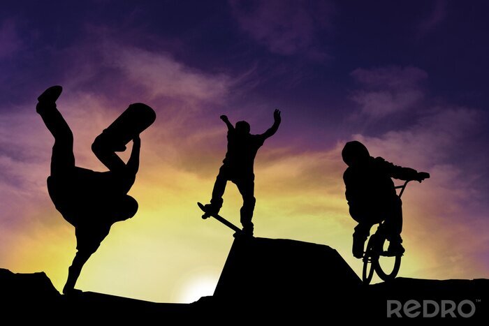 Fototapete Sportliche Figuren am Abend