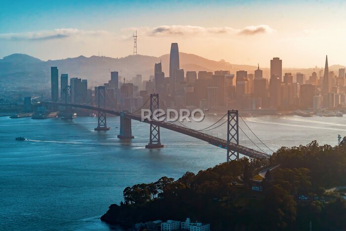 Fototapete Stadtpanorama mit Blick auf die Brücke