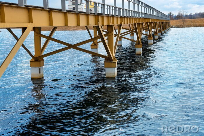 Fototapete Stahlbrücke über Wasser