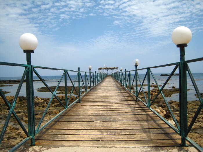 Fototapete Steg mit Lampen
