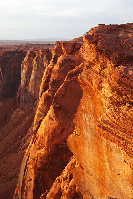 Fototapete Steile Bergklippe