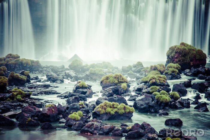 Fototapete Steine am Wasserfall