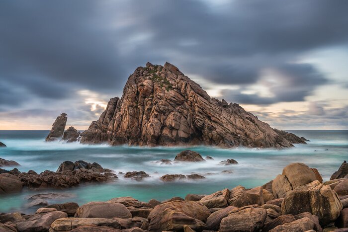 Fototapete Steine und Felsen im Meer