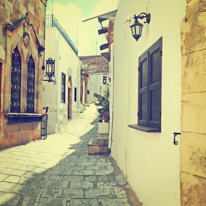 Fototapete steinerne Gasse zwischen den Stadthäusern
