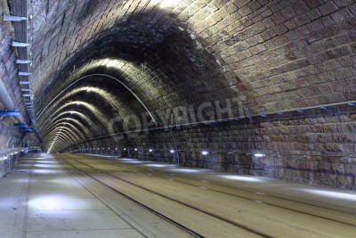 Fototapete Stimmungsvoller Eisenbahntunnel