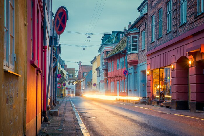 Fototapete Straße mit bunten Gebäuden