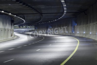 Fototapete Straßentunnel in der Großstadt
