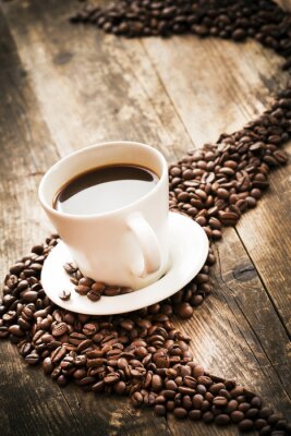 Fototapete Tasse Kaffee und verschüttete Bohnen