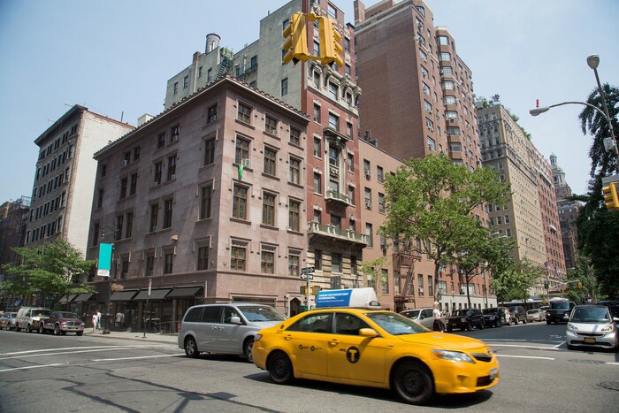 Fototapete Taxi an der Kreuzung