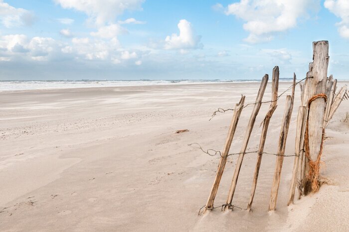 Fototapete The beach at the Maasvlakte near Rotterdam in the Netherlands on a windy but sunny day