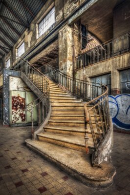 Fototapete Treppen im alten Lagerhaus