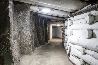 Fototapete Tunnel im Bergwerk