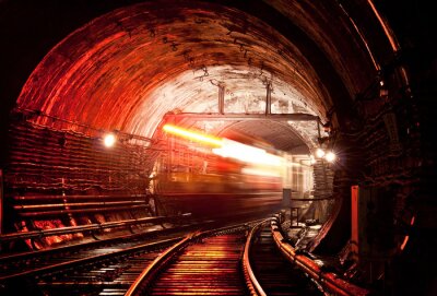 Tunnel im roten Licht