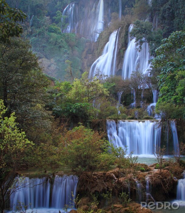 Fototapete Wasserfall im Herbst