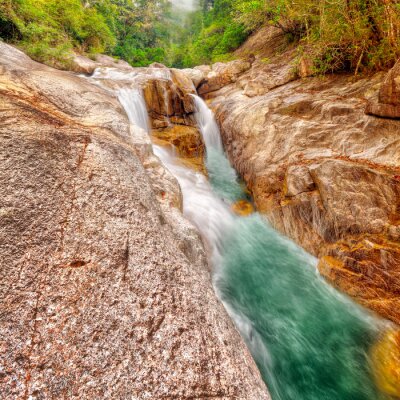 Fototapete Wasserfall und reißender Fluss