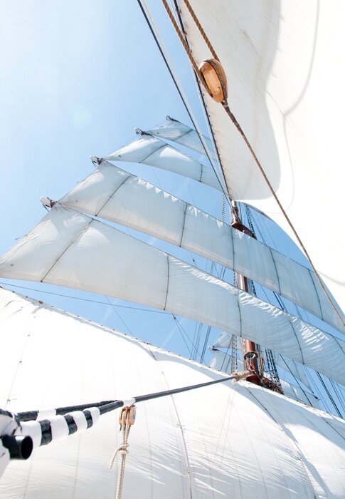 Fototapete Weiße Segel auf einem Segelschiff