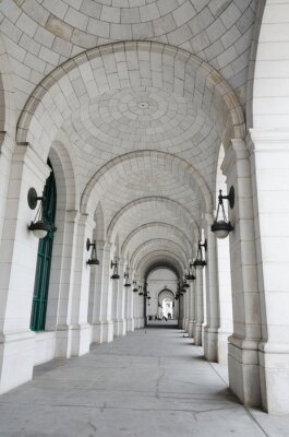 Fototapete Weißer Durchgang mit Säulen