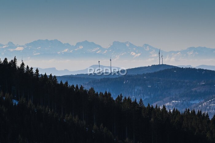 Fototapete Windkraft im Südschwarzwald mit Alpenpanorama