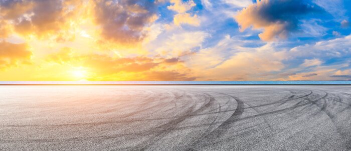 Fototapete Wolken über der Rennstrecke