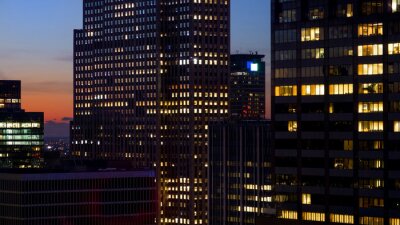Fototapete Wolkenkratzer bei Nacht in New York