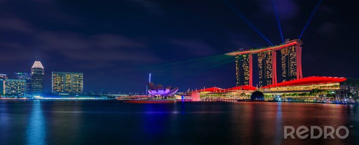 Fototapete Wolkenkratzer bei Nacht in Singapur