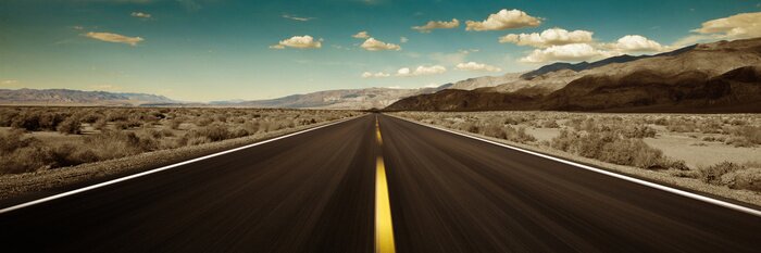 Fototapete Wüstenfelder und Retro-Weg