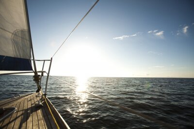 Fototapete Yacht auf ruhiger Wasserfläche