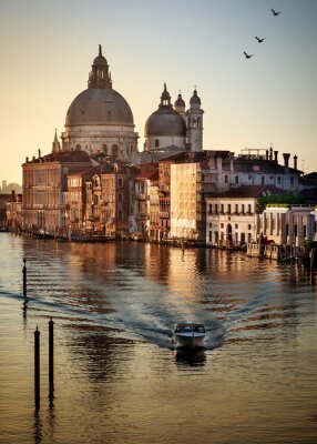 Yacht Morgen in Venedig