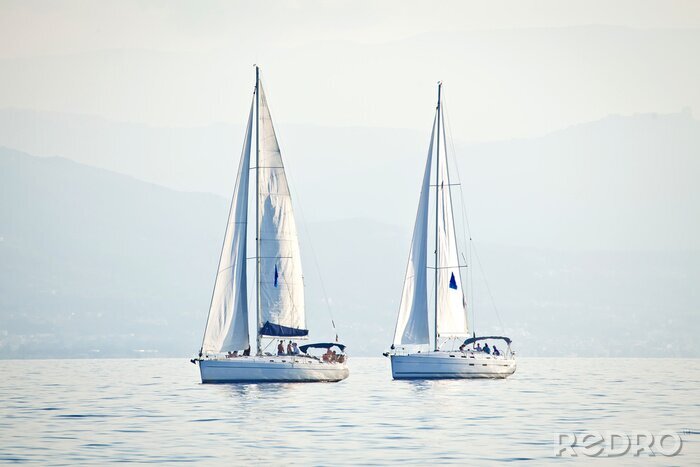 Fototapete Zwei Segelboote auf See
