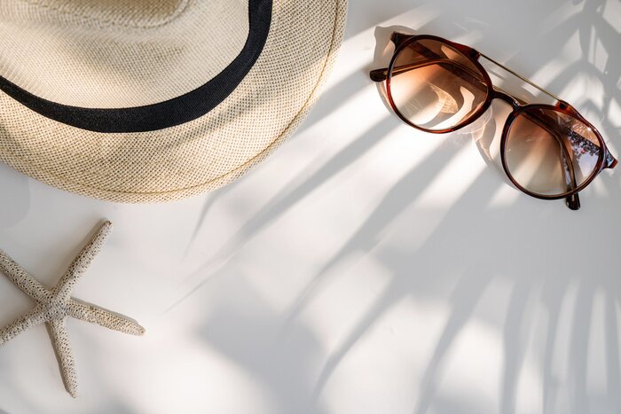 Poster Artikel, die mit Sommer und Ferien assoziiert werden